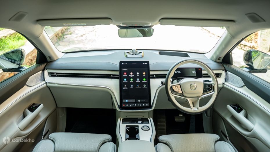 Volvo EX90 Dashboard