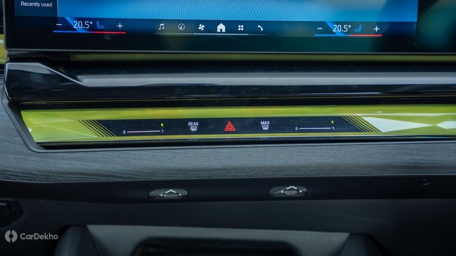 BMW i5 LWB Central AC Vents