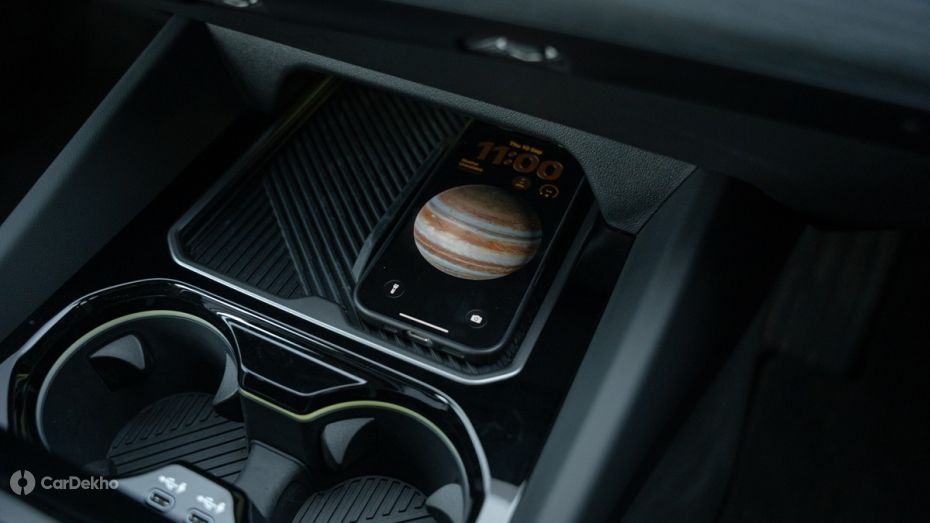 BMW i5 LWB Wireless Charger