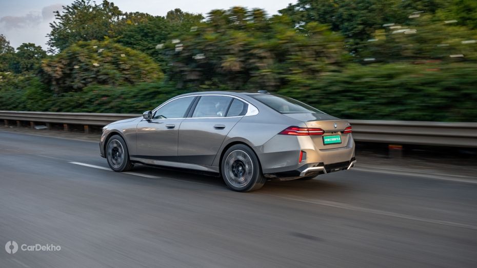 BMW i5 LWB Rolling