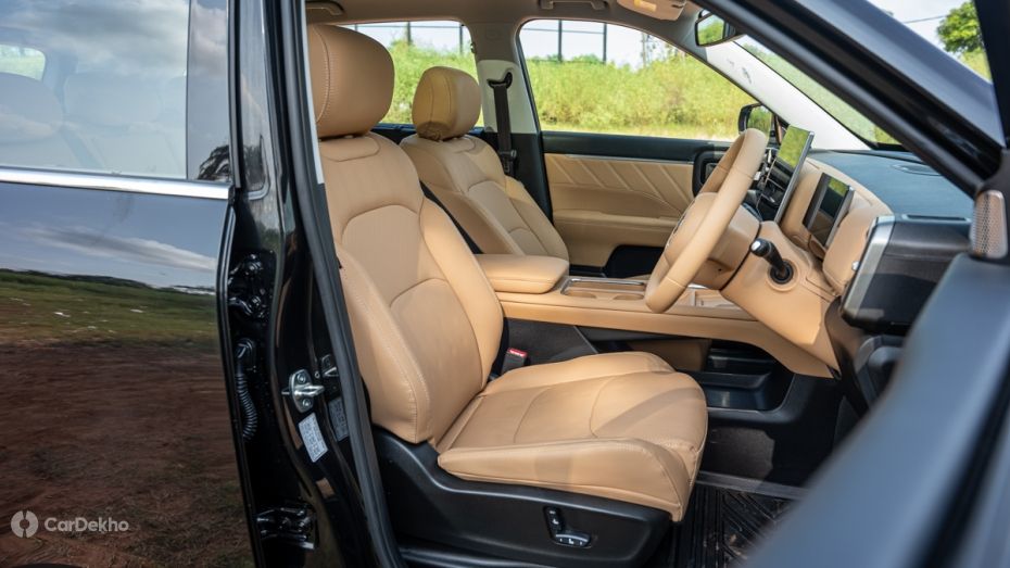 MG Hector Tomahawk EV Front Seats
