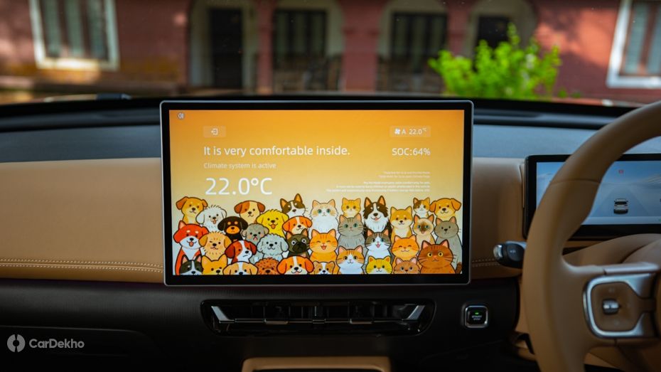MG Hector Tomahawk EV Touchscreen