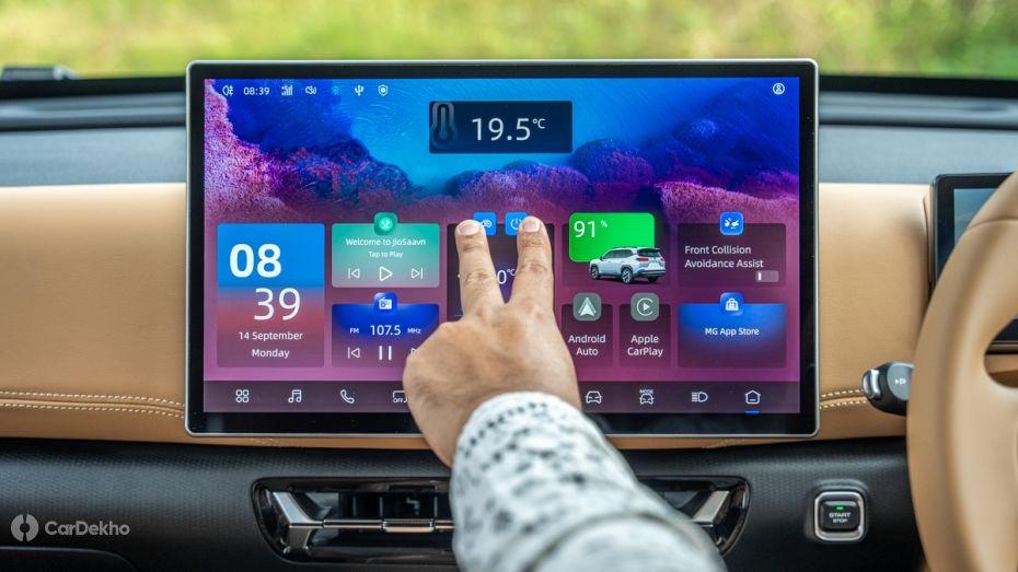 MG Hector Tomahawk EV Touchscreen