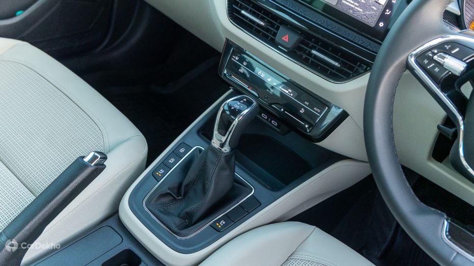 2026 Skoda Slavia Center Console