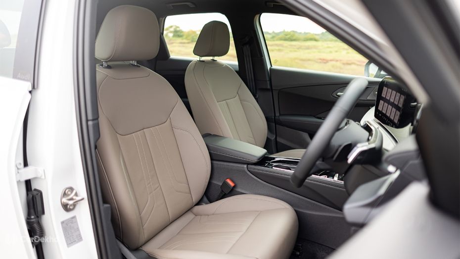 Audi Q3 Front Seats