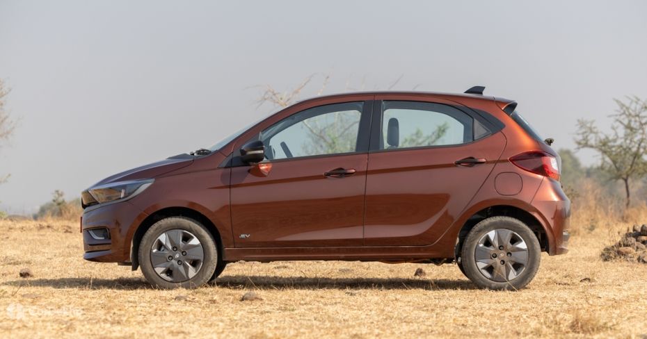 Tata Tiago EV side profile
