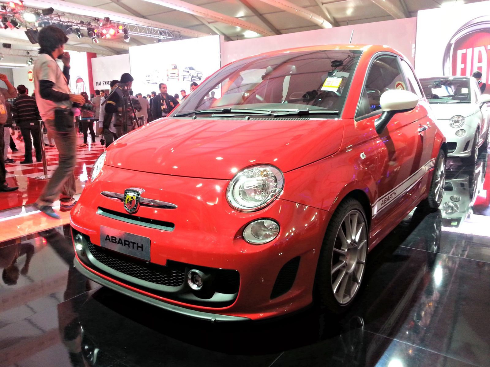 Fiat Abarth 500 to Launch Next Month