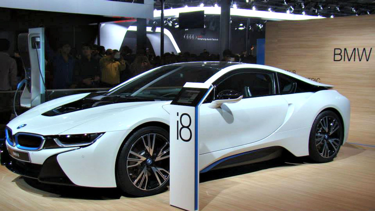 BMW i8