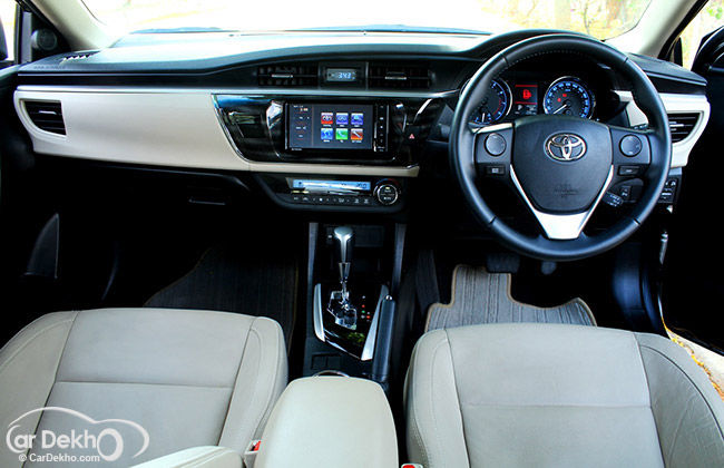 Toyota Corolla Altis - Interior