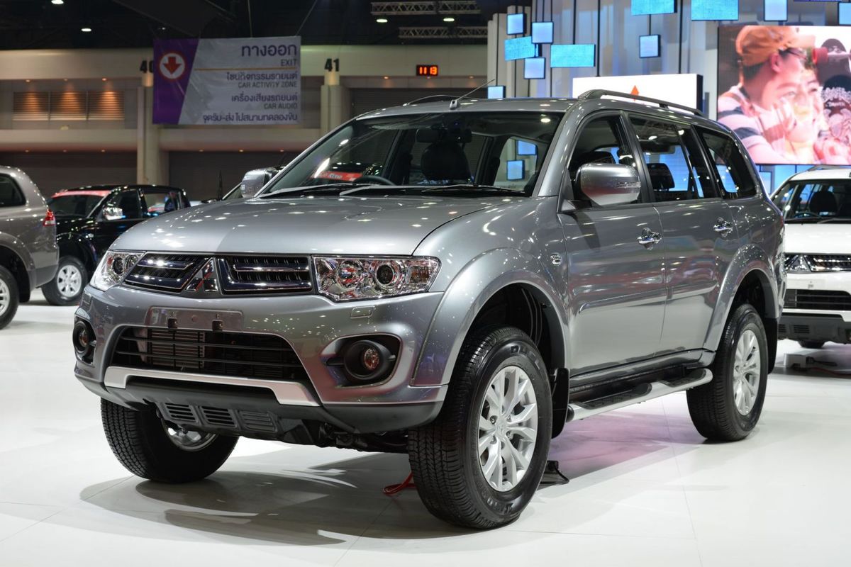 Mitsubishi Pajero Sport Mitsubishi Pajero Sport