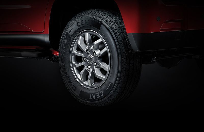 Mahindra TUV300 T10 Mahindra TUV300 T10