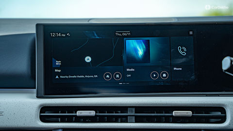 Hyundai Venue Features - Dual Screens