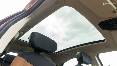 Mahindra BE 6 Features - Glass Roof